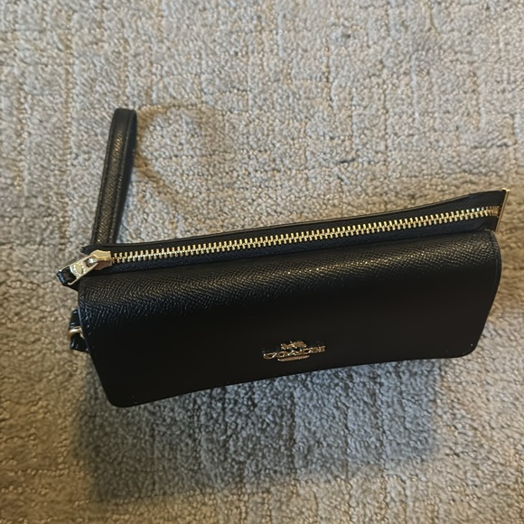 Coach Wristlet - Picture 3 of 3